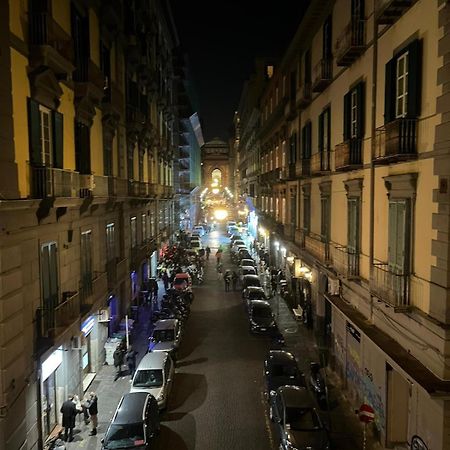 La Dimora Dei Borbone Apartment Napoli Ngoại thất bức ảnh