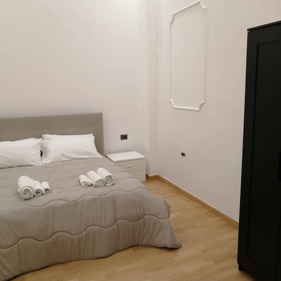 La Dimora Dei Borbone Apartment Napoli Ngoại thất bức ảnh