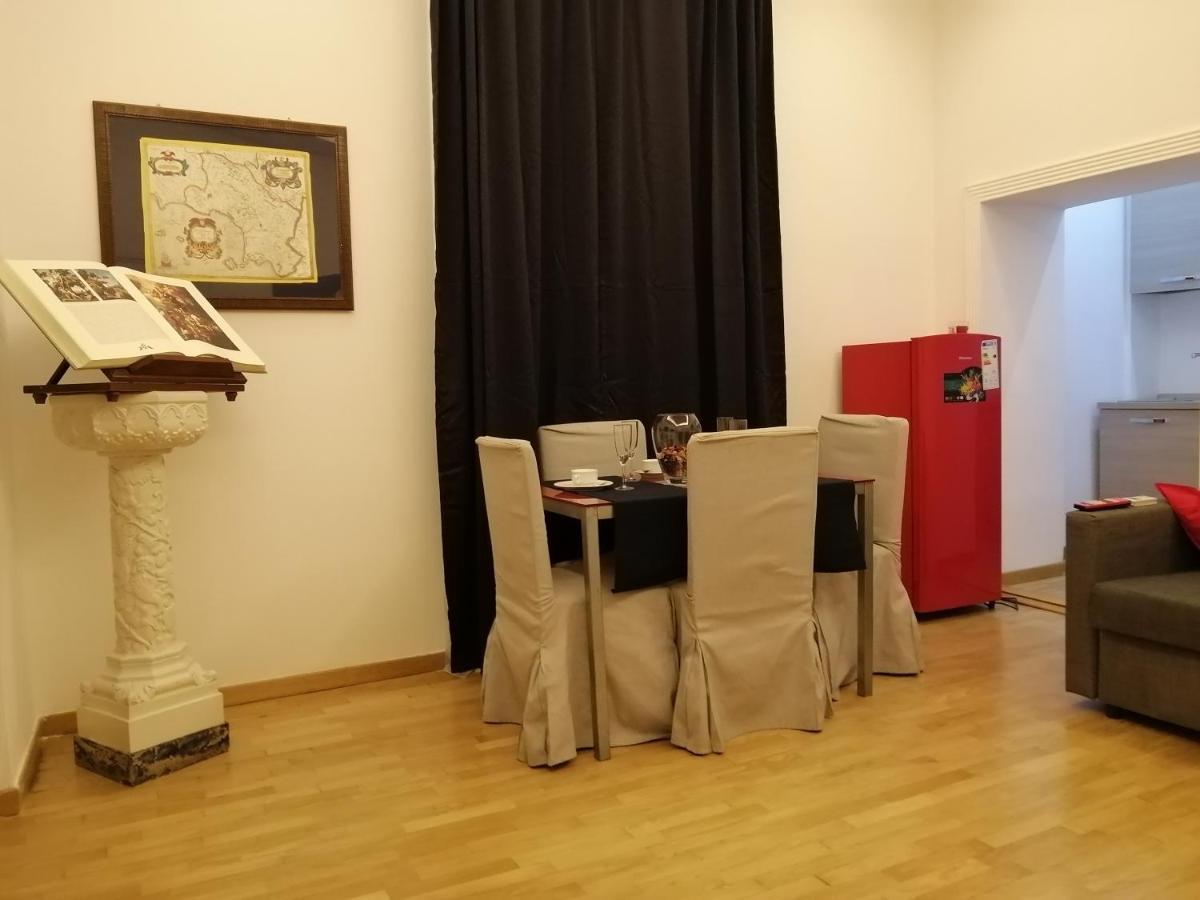 La Dimora Dei Borbone Apartment Napoli Ngoại thất bức ảnh